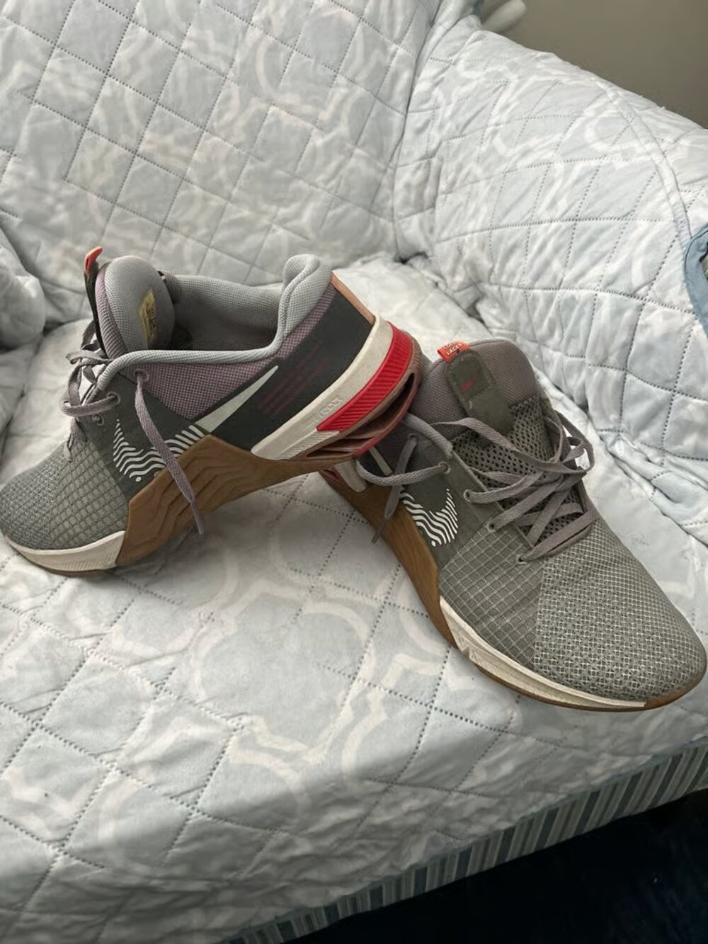 Nike sports shoes (size 9)